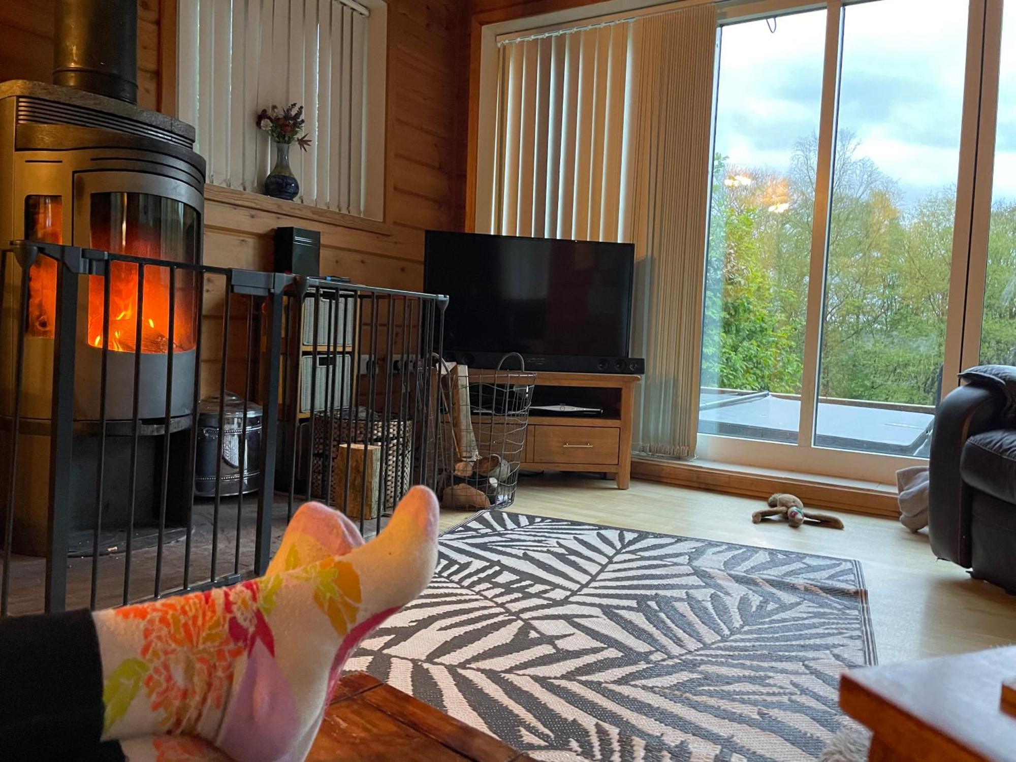 Luxury Peak District Lodge, Hot Tub, Log Burner, Nr Lake Rudyard Kültér fotó